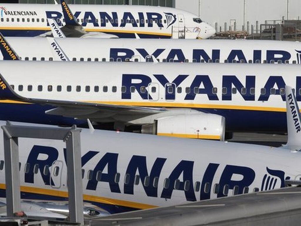 79630643 ryanair 9