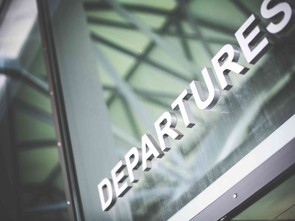 Departures airport sign picjumbo com